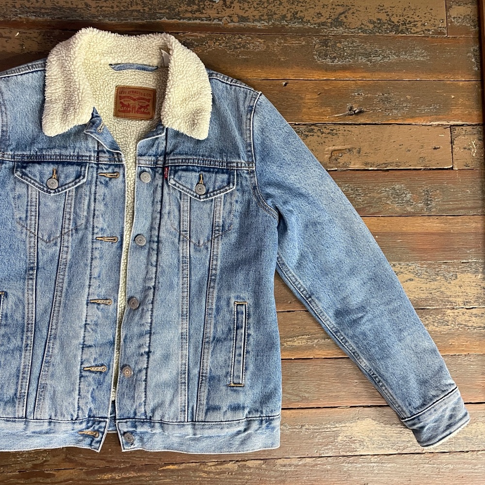 Levi's Premium Ex-Boyfriend Sherpa Lined Trucker Denim Jacket - Sz Med 🧡🎀 - Picture 10 of 15